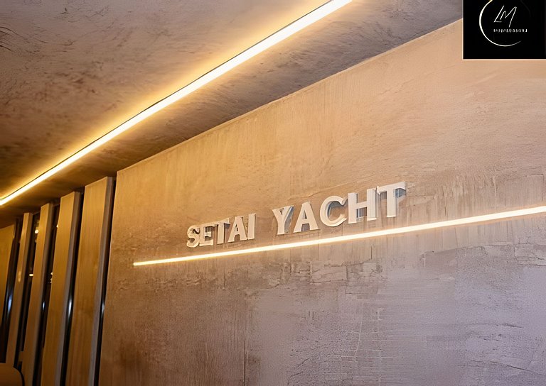 410 LM Setai Yacht